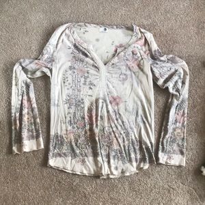 Beautiful long sleeve blouse